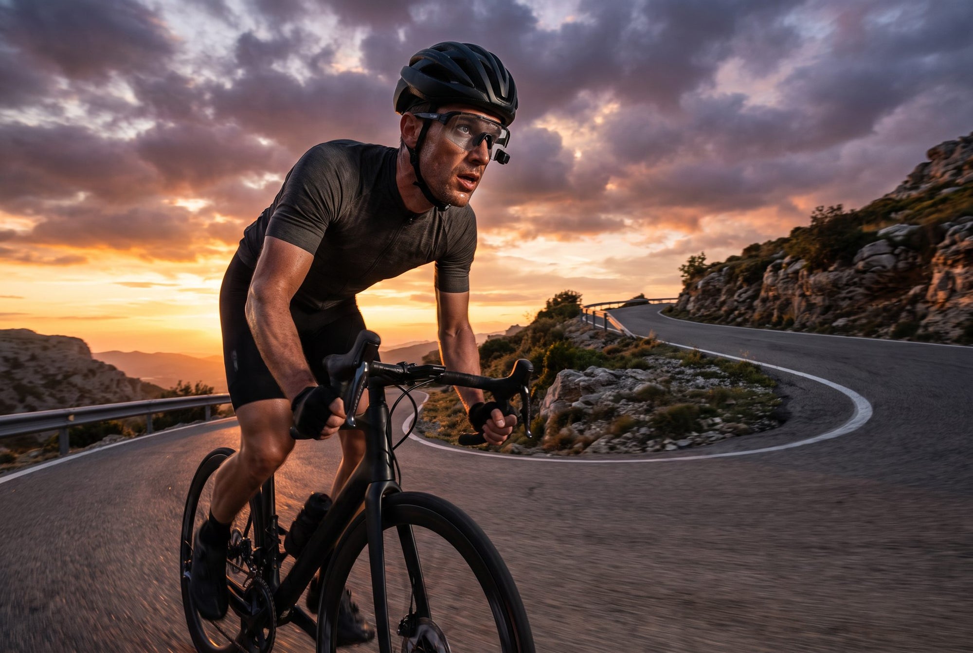 Matte Black_Photochromic Smoke 0–3 Sharp
