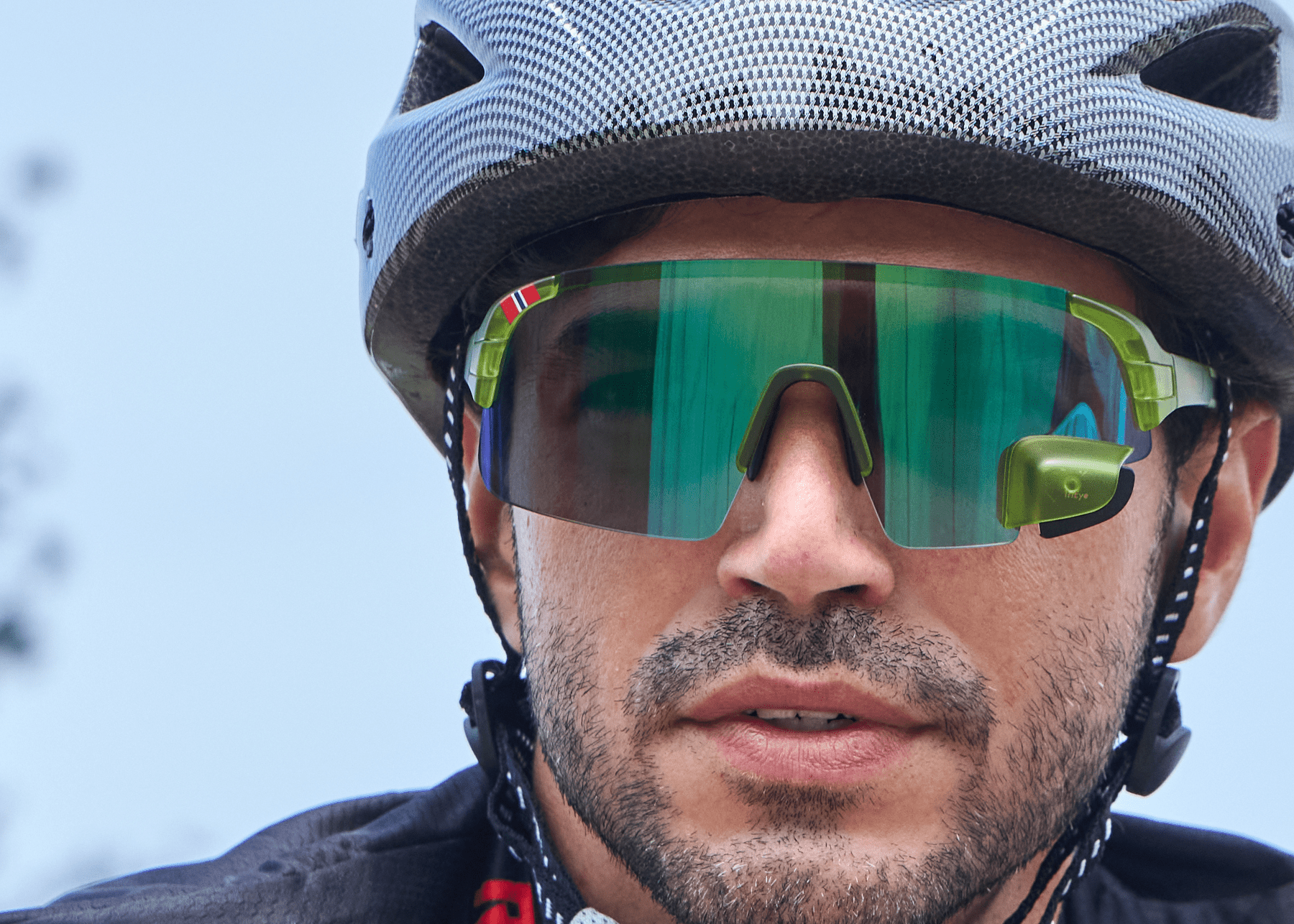 TriEye - View Sport Photochromatic - Cycling Glasses with Mirror - 7090048760458