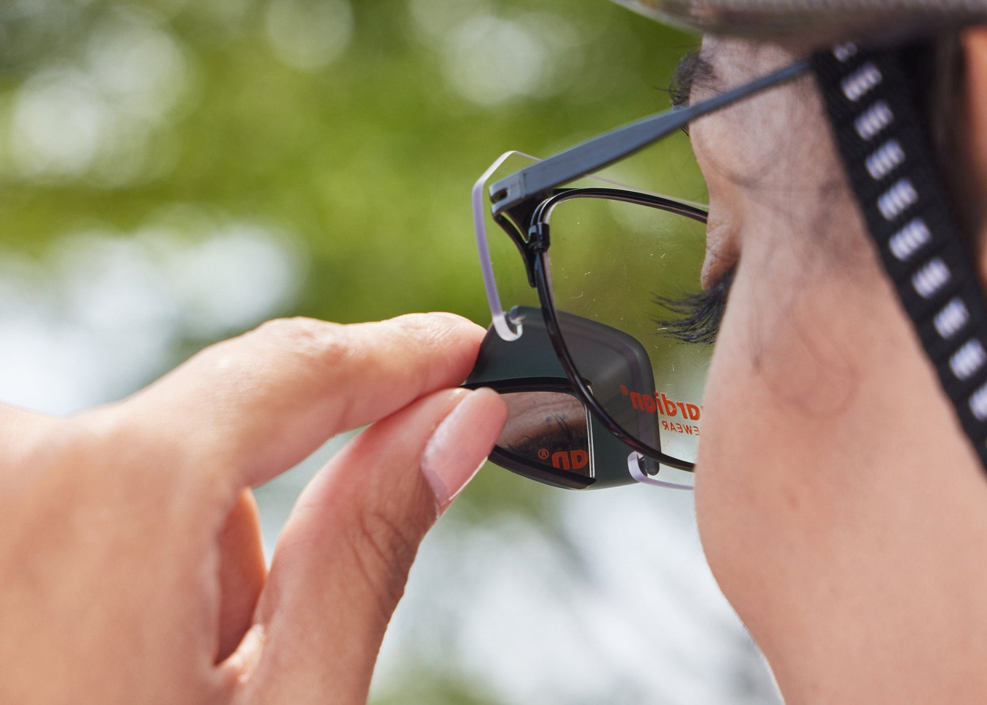View Clip-On