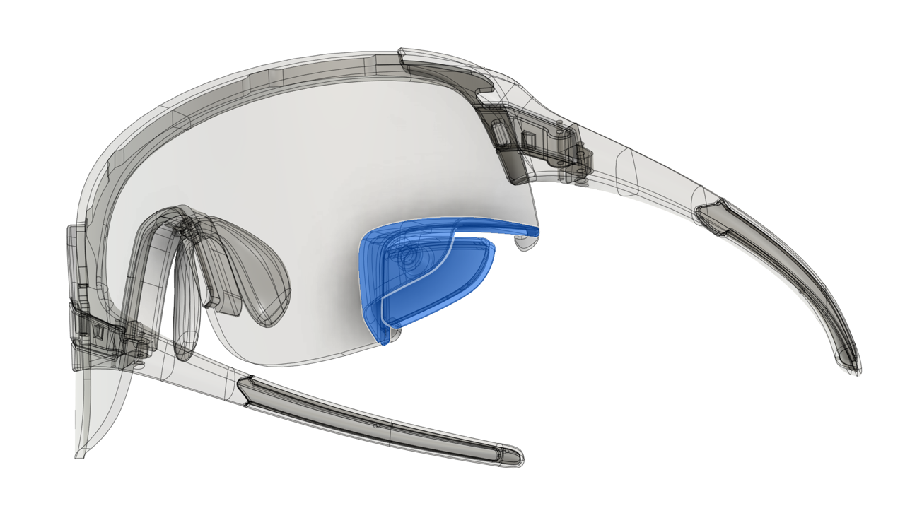 Rendu technique transparent de lunettes de soleil de sport mettant en évidence le nez réglable bleu et les composants internes, le reste de la monture et des verres étant représentés en niveaux de gris.
